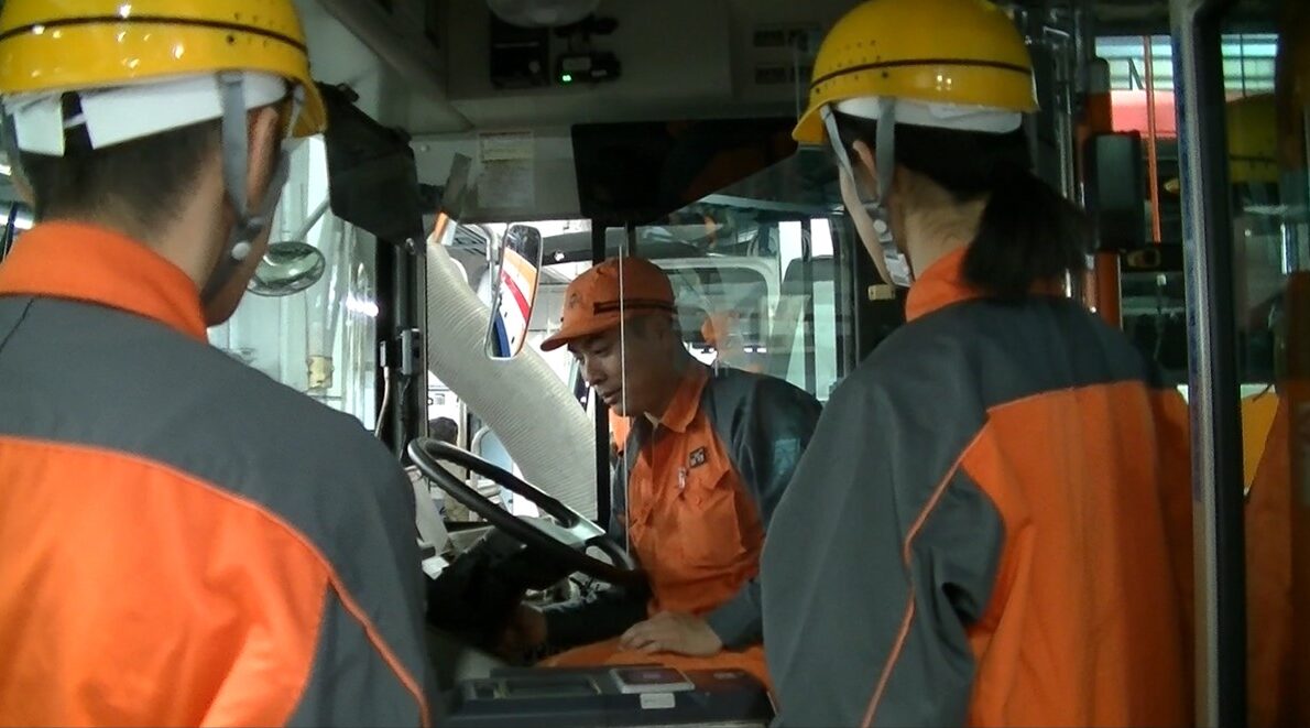 バス整備士体験会